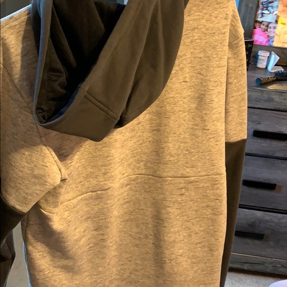 Adidas sweatshirt - Picture 4 of 4